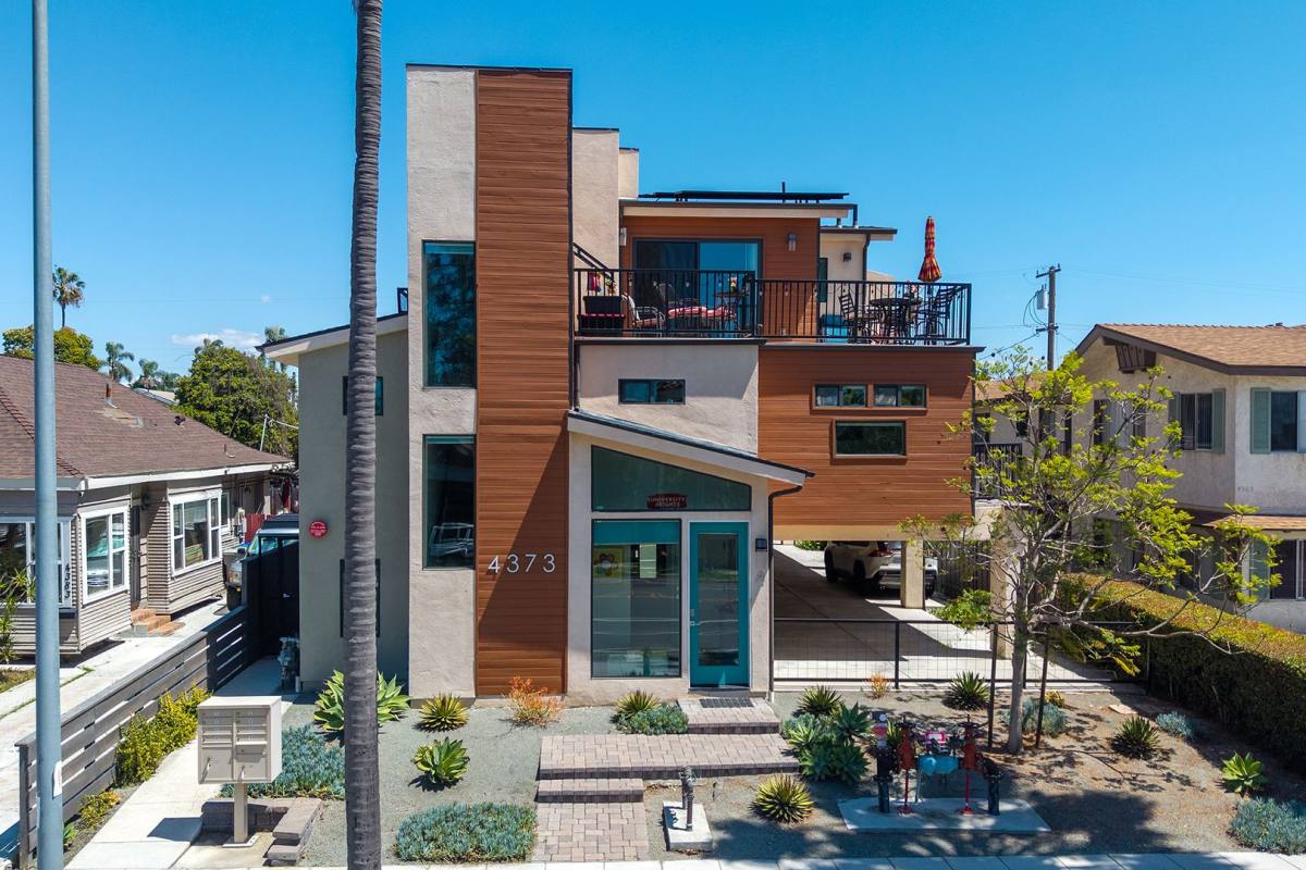 Townhouse for rent at 4373 Cleveland Ave, San Diego, CA 92103