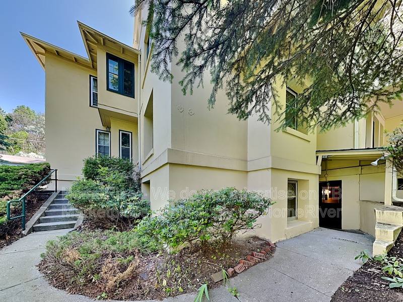 Apartment for rent at 1001 S Monroe St #8, Spokane, WA 99204