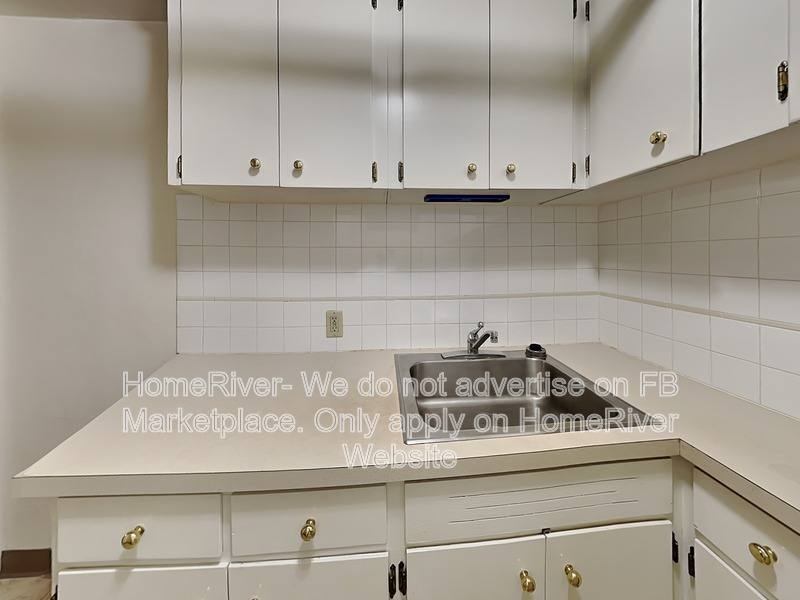 Apartment for rent at 1001 S Monroe St #8, Spokane, WA 99204