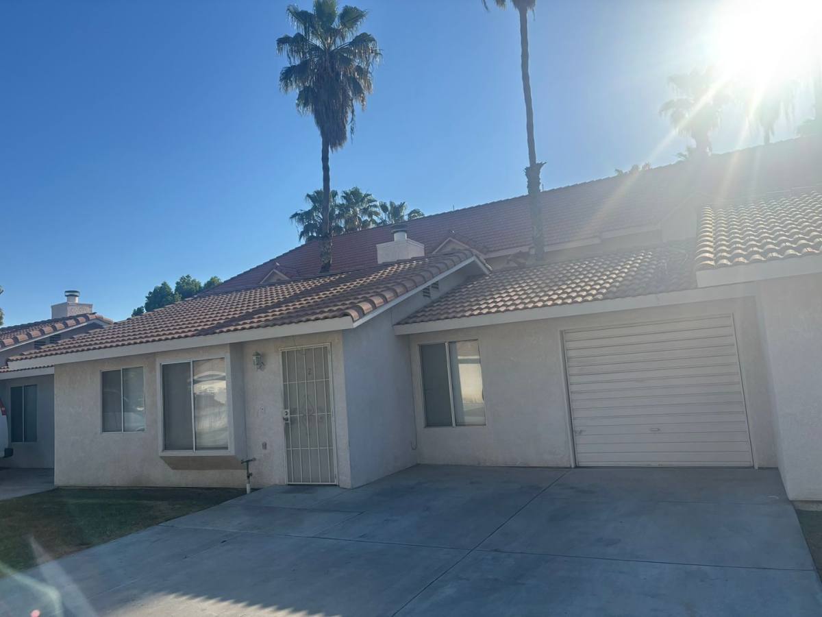 Apartment for rent at 4115 Ardmore Ave, Bakersfield, CA 93309