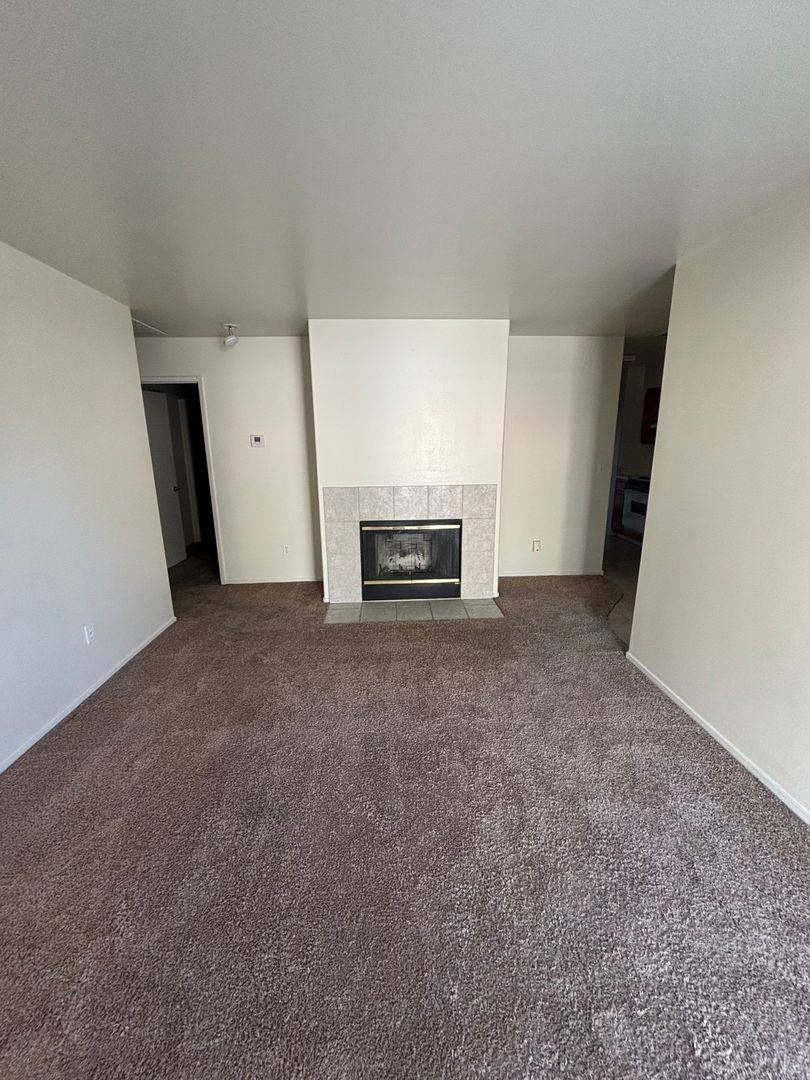 Apartment for rent at 4115 Ardmore Ave, Bakersfield, CA 93309
