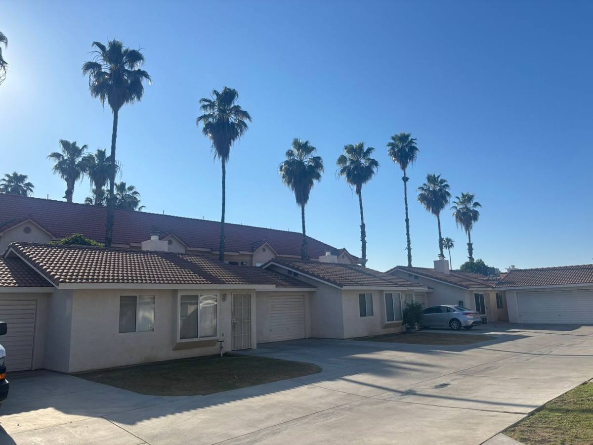 Apartment for rent at 4115 Ardmore Ave, Bakersfield, CA 93309