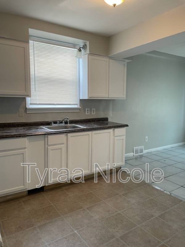 House for rent at 9936 Montrose St, Detroit, MI 48227
