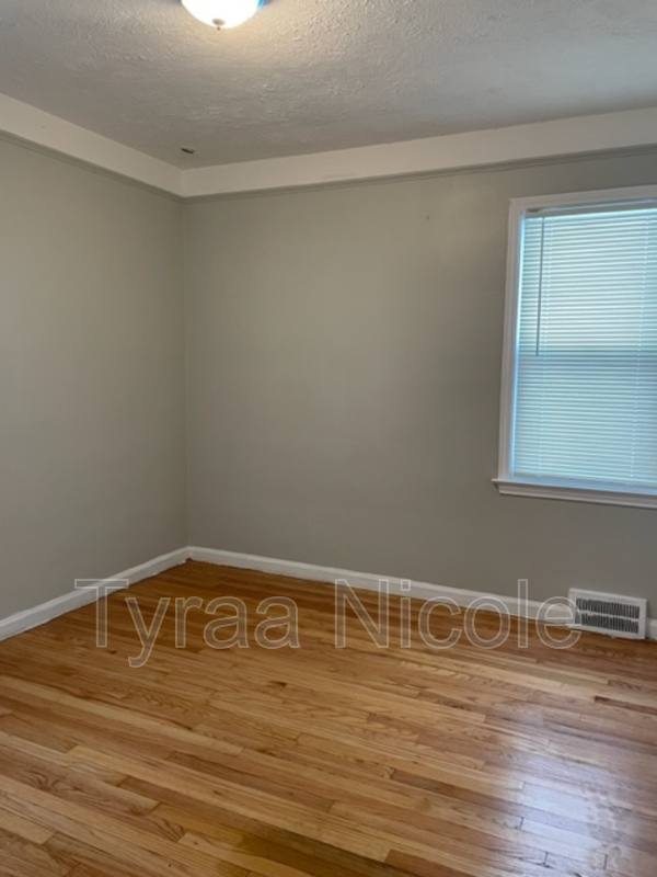House for rent at 9936 Montrose St, Detroit, MI 48227