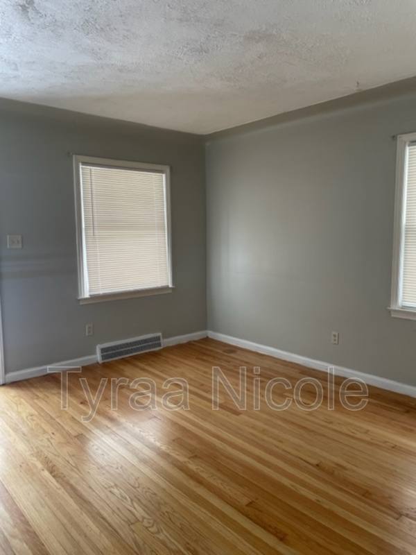 House for rent at 9936 Montrose St, Detroit, MI 48227
