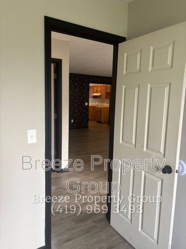 House for rent at 2983 Megan Circle, Youngstown, OH 44505