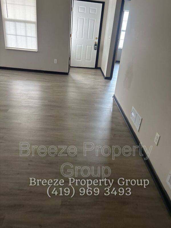 House for rent at 2983 Megan Circle, Youngstown, OH 44505