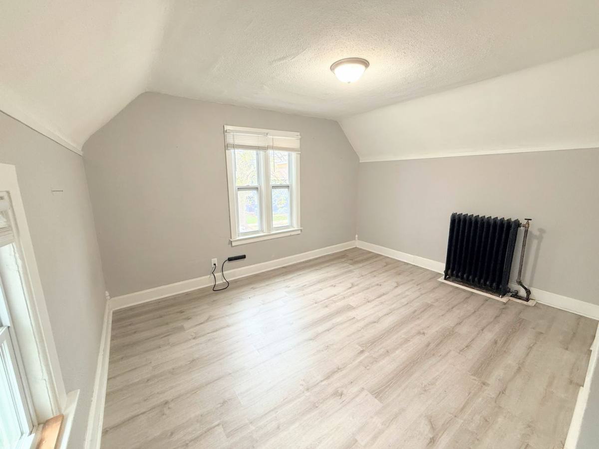 Apartment for rent at 1305-1307 Avon St, La Crosse, WI 54603