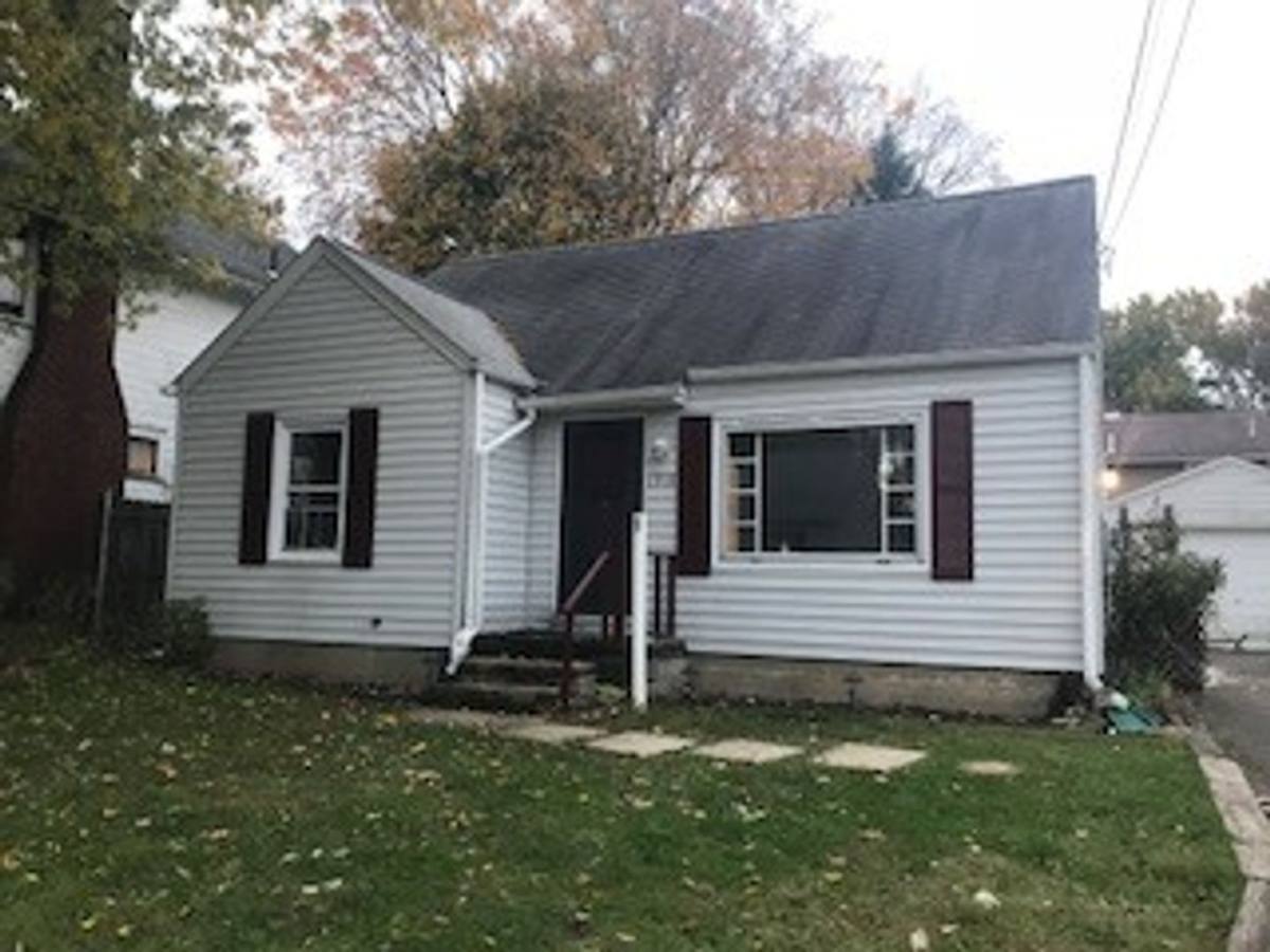House for rent at 1918 Franklin St NW, Canton, OH 44709