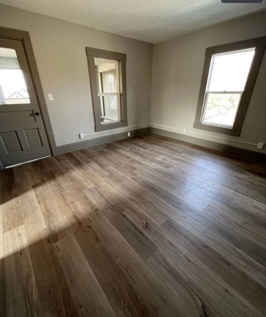 Apartment for rent at 1025-1027 Redfield St, La Crosse, WI 54601
