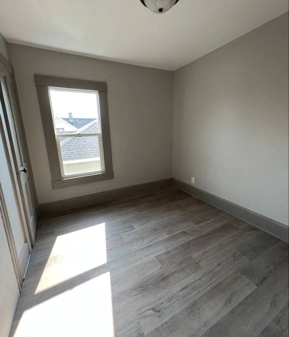 Apartment for rent at 1025-1027 Redfield St, La Crosse, WI 54601