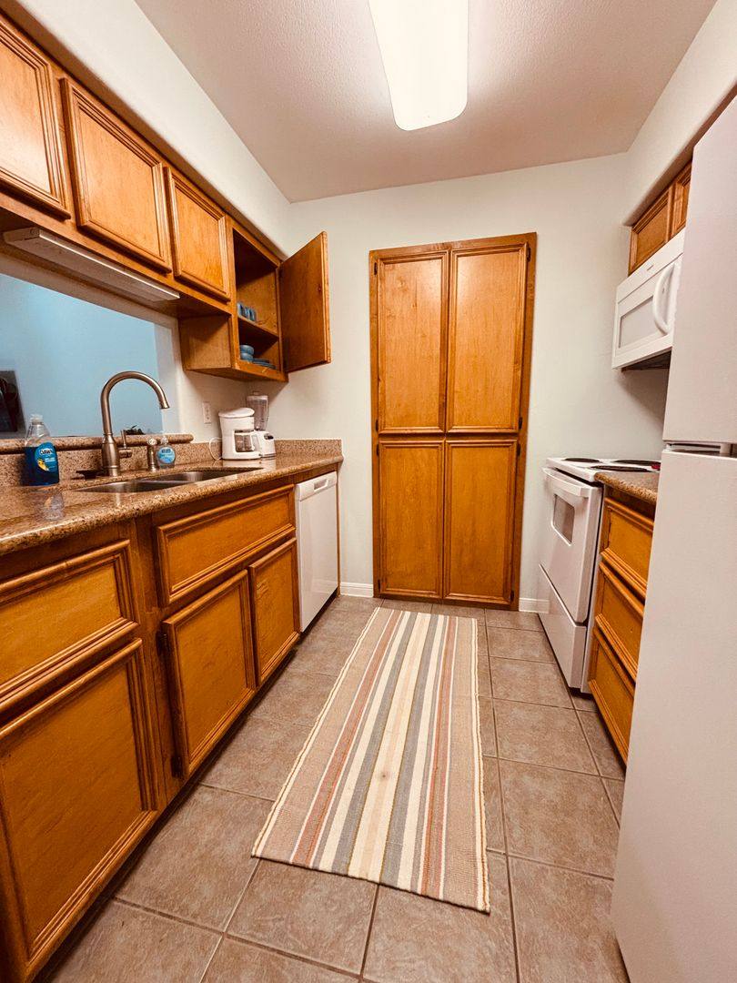Apartment for rent at 215 Post Office, Galveston, TX 77550