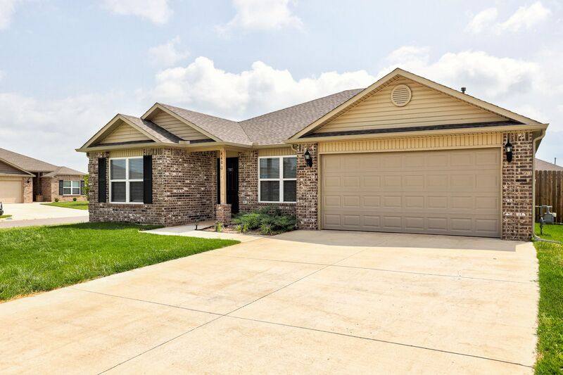House for rent at 440 Fox Den Dr, Newcastle, OK 73065