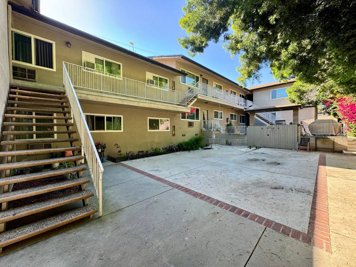 Apartment for rent at 157 Esperanza Ave, Sierra Madre, CA 91024