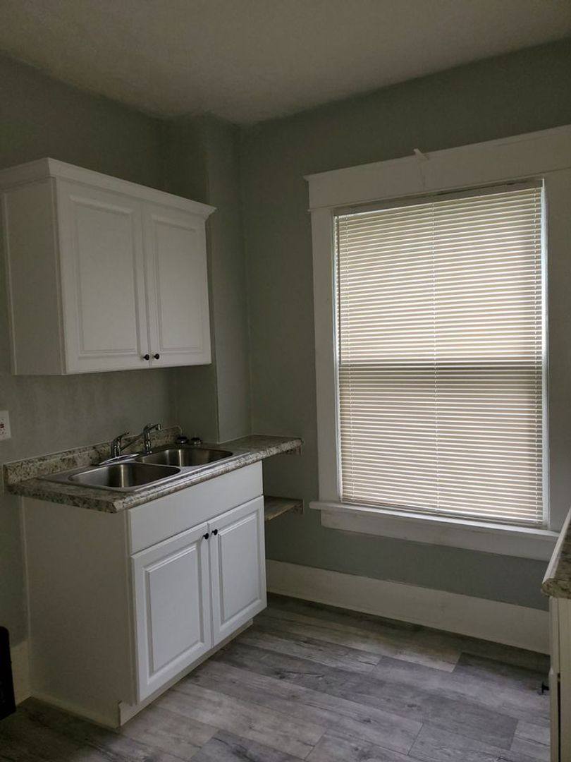 House for rent at 1615 Rowland Ave NE, Canton, OH 44705