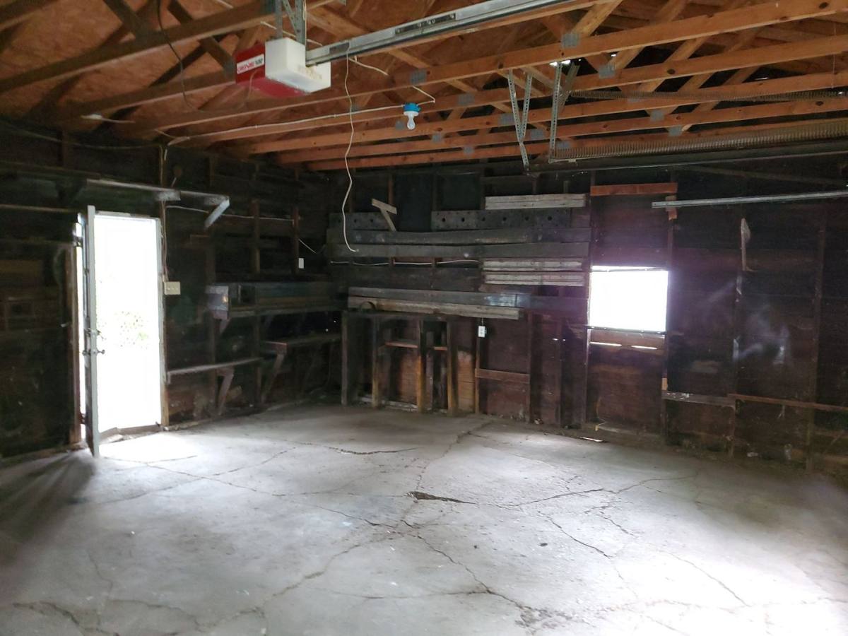 House for rent at 1615 Rowland Ave NE, Canton, OH 44705