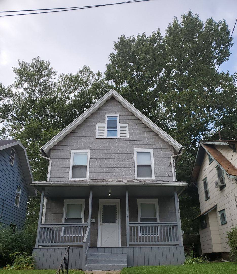 House for rent at 1615 Rowland Ave NE, Canton, OH 44705