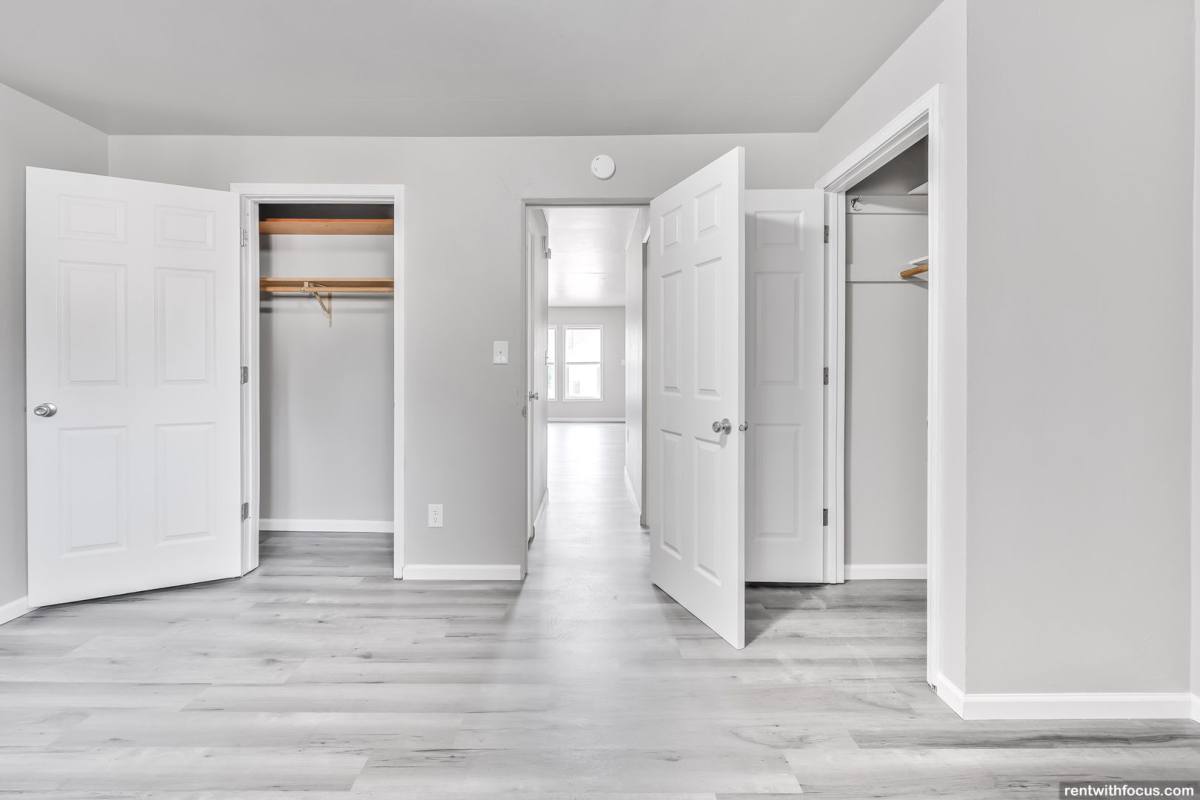 Apartment for rent at 700 S Memorial Dr, Appleton, WI 54911