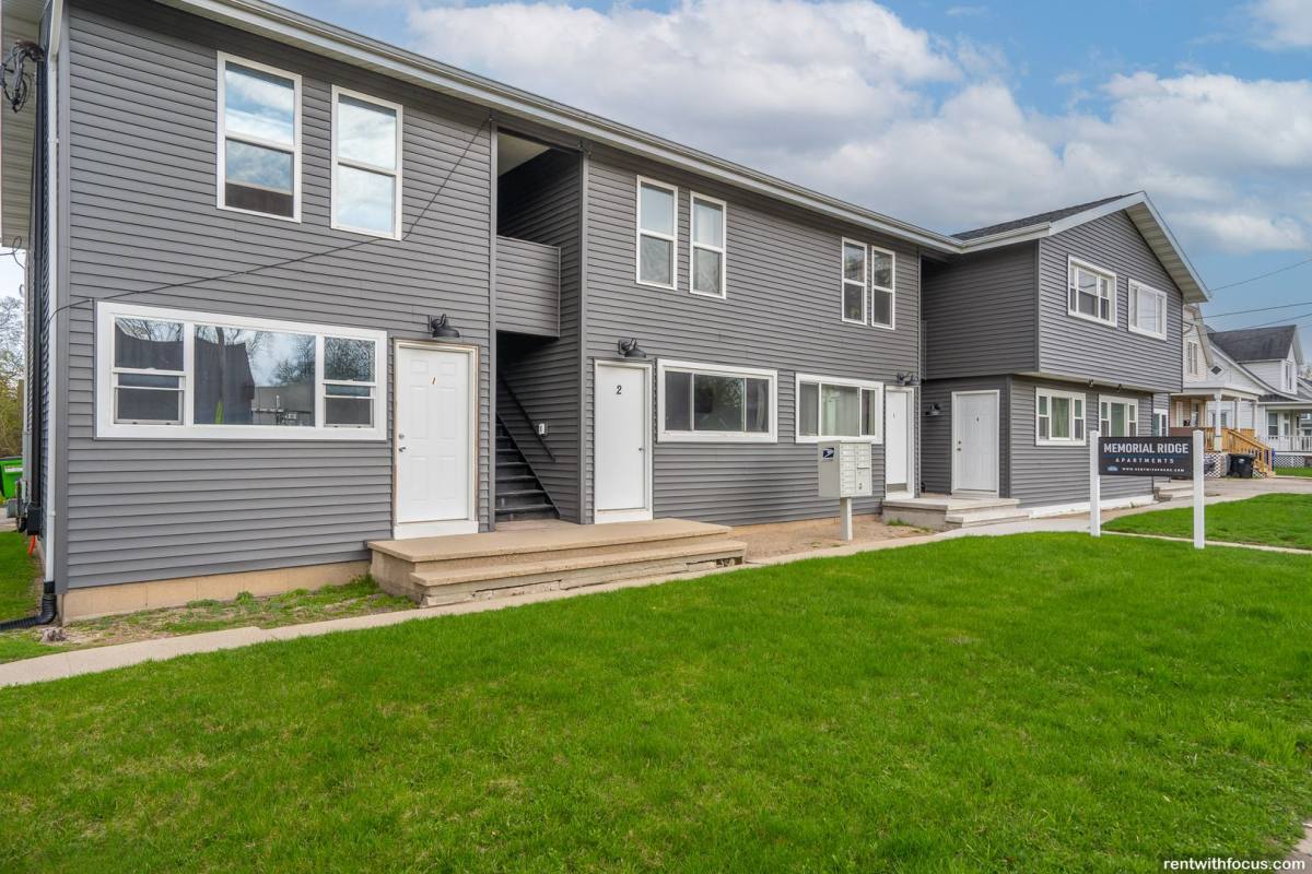 Apartment for rent at 700 S Memorial Dr, Appleton, WI 54911