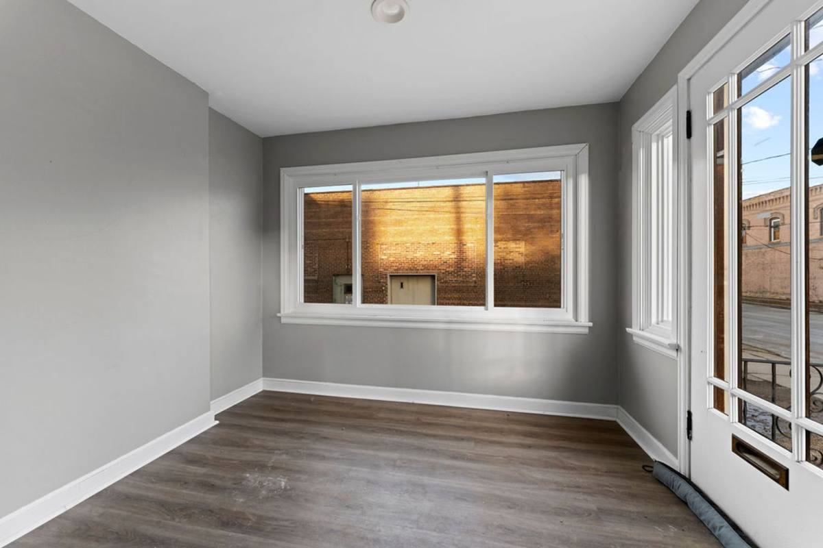 Apartment for rent at 212 W 8th Ave, Oshkosh, WI 54902