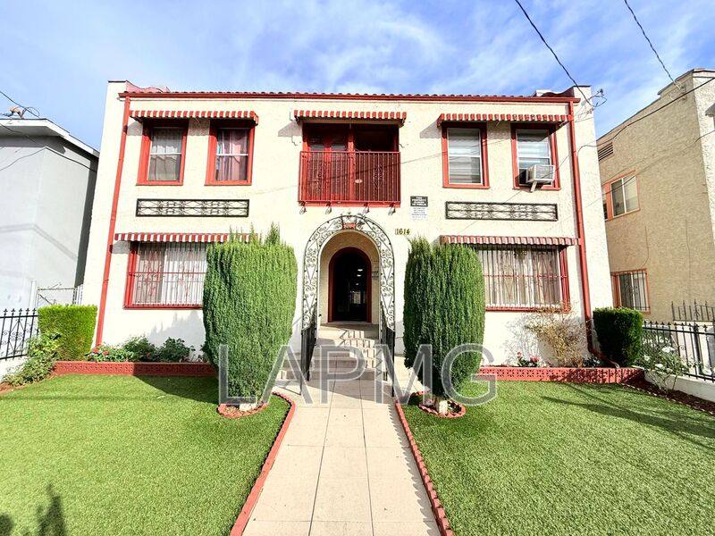 House for rent at 1614 N Kenmore Ave #12, Los Angeles, CA 90027