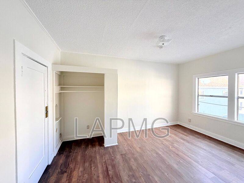 House for rent at 1614 N Kenmore Ave #12, Los Angeles, CA 90027