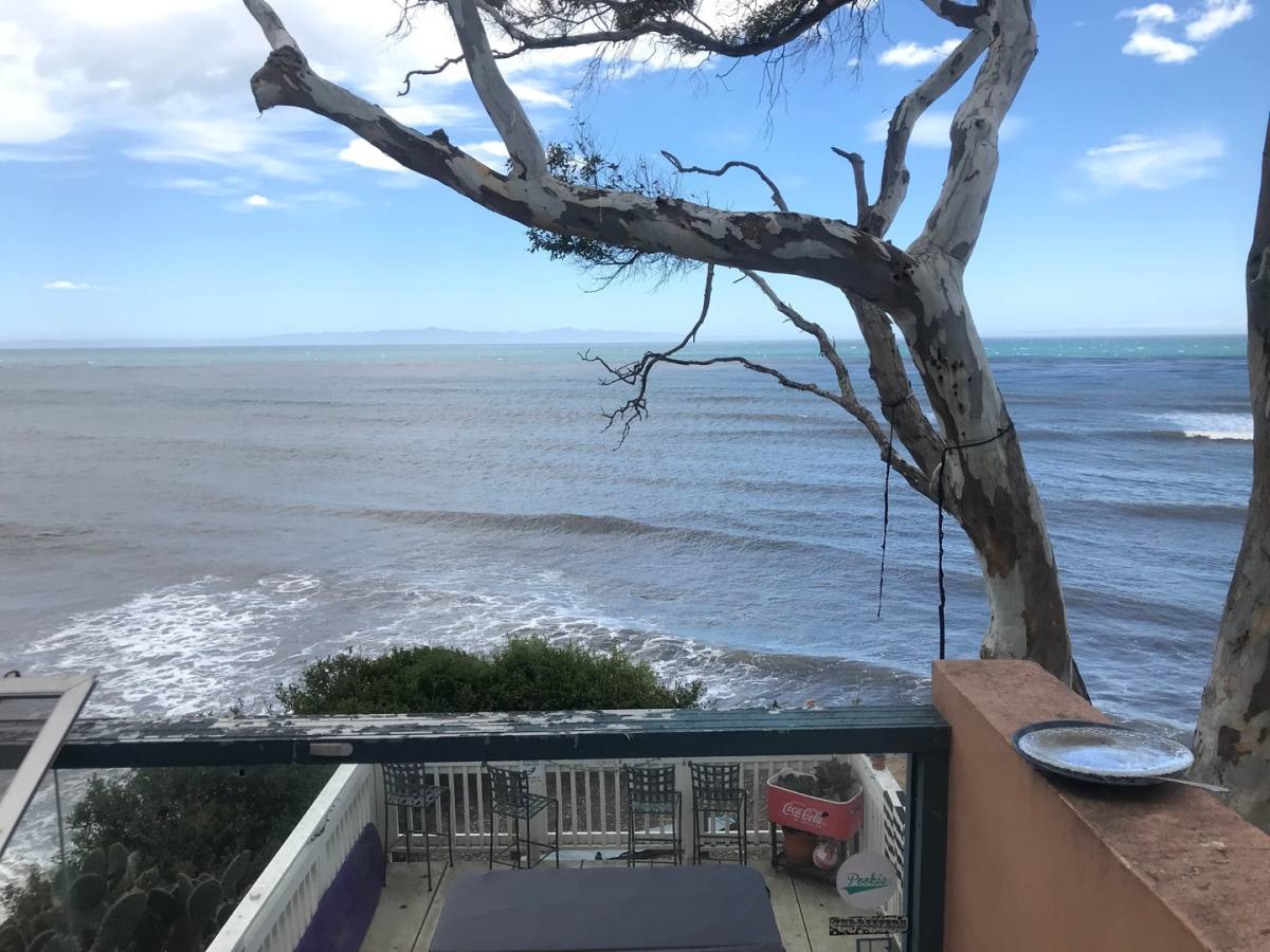 Apartment for rent at 6773 Del Playa, Goleta, CA 93117
