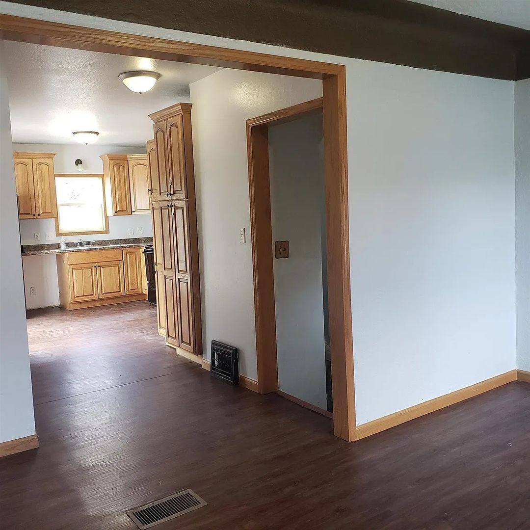 House for rent at 2215 Falls Ave, Waterloo, IA 50701