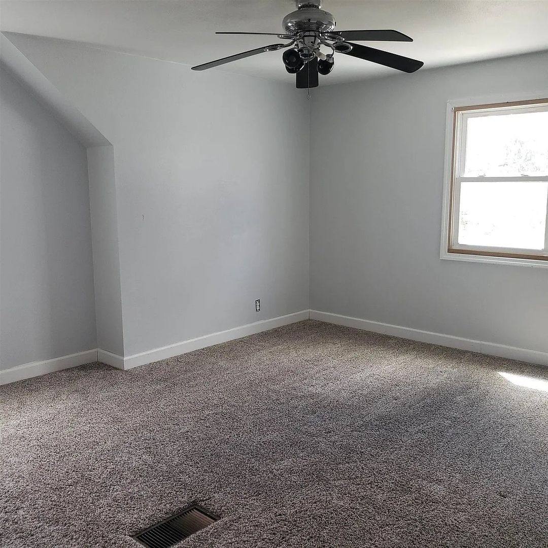 House for rent at 2215 Falls Ave, Waterloo, IA 50701