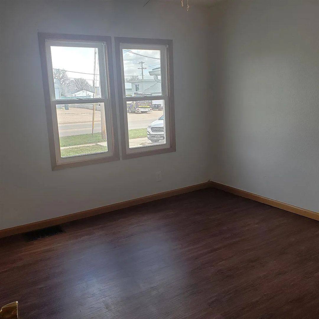 House for rent at 2215 Falls Ave, Waterloo, IA 50701