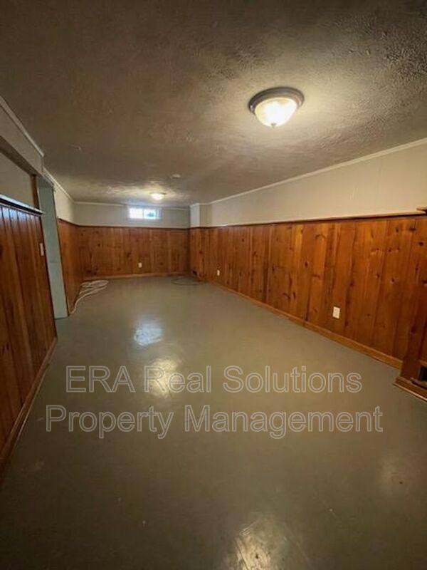House for rent at 6210 Snow Rd, Cleveland, OH 44129