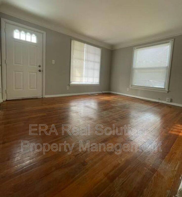 House for rent at 6210 Snow Rd, Cleveland, OH 44129