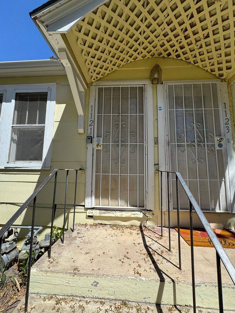 Townhouse for rent at 1121 E 2nd St, Loveland, CO 80537