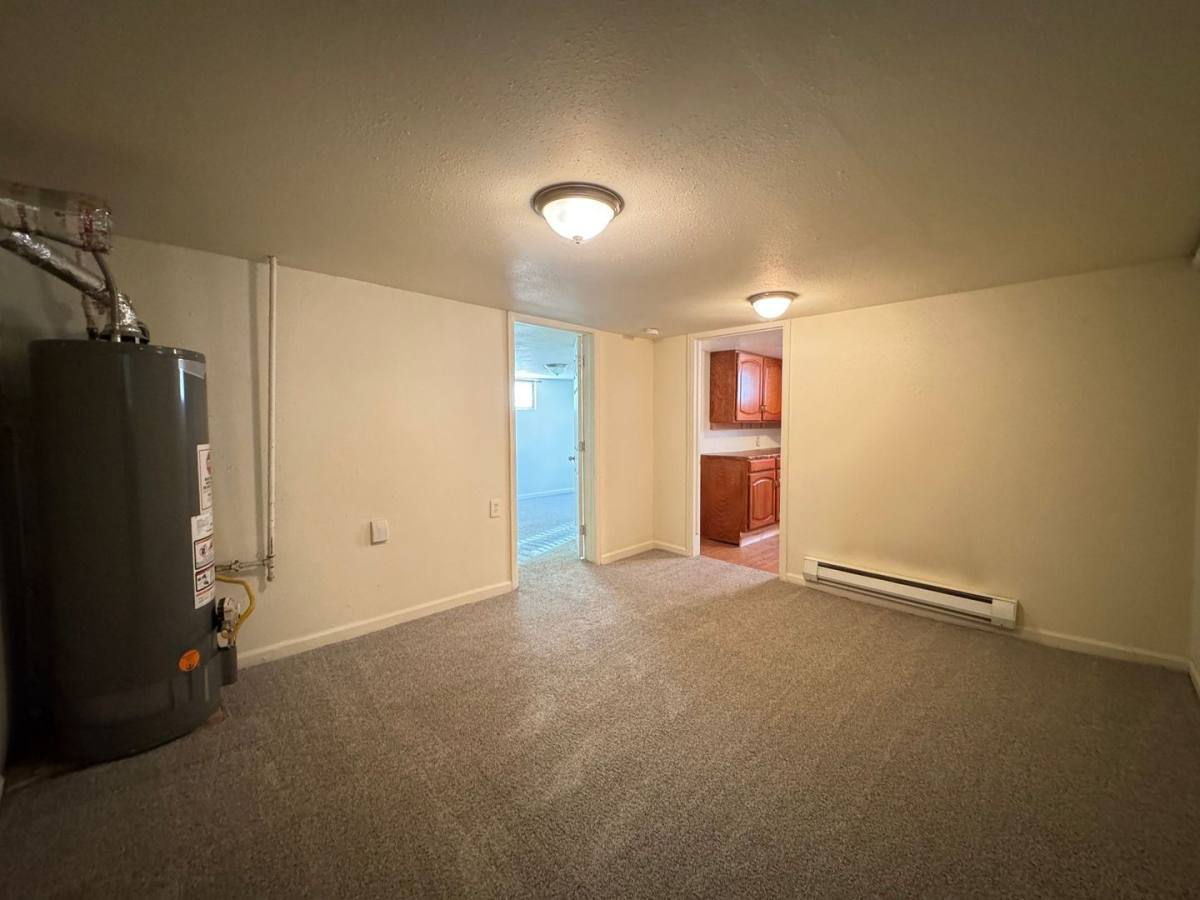 Townhouse for rent at 1121 E 2nd St, Loveland, CO 80537