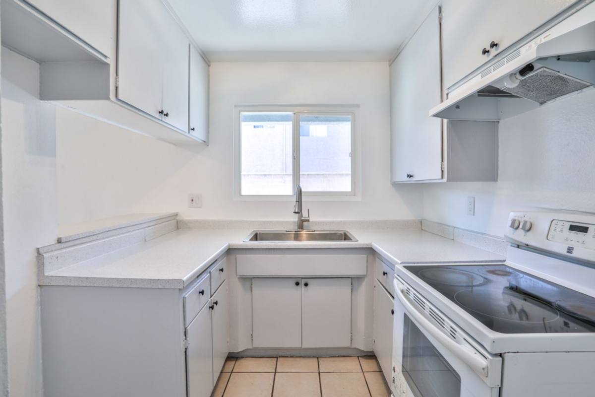Apartment for rent at 16230 Cornuta Ave, Bellflower, CA 90706