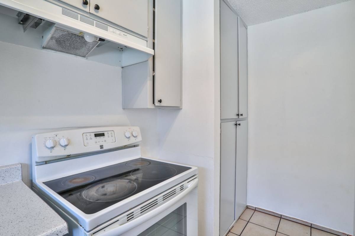 Apartment for rent at 16230 Cornuta Ave, Bellflower, CA 90706