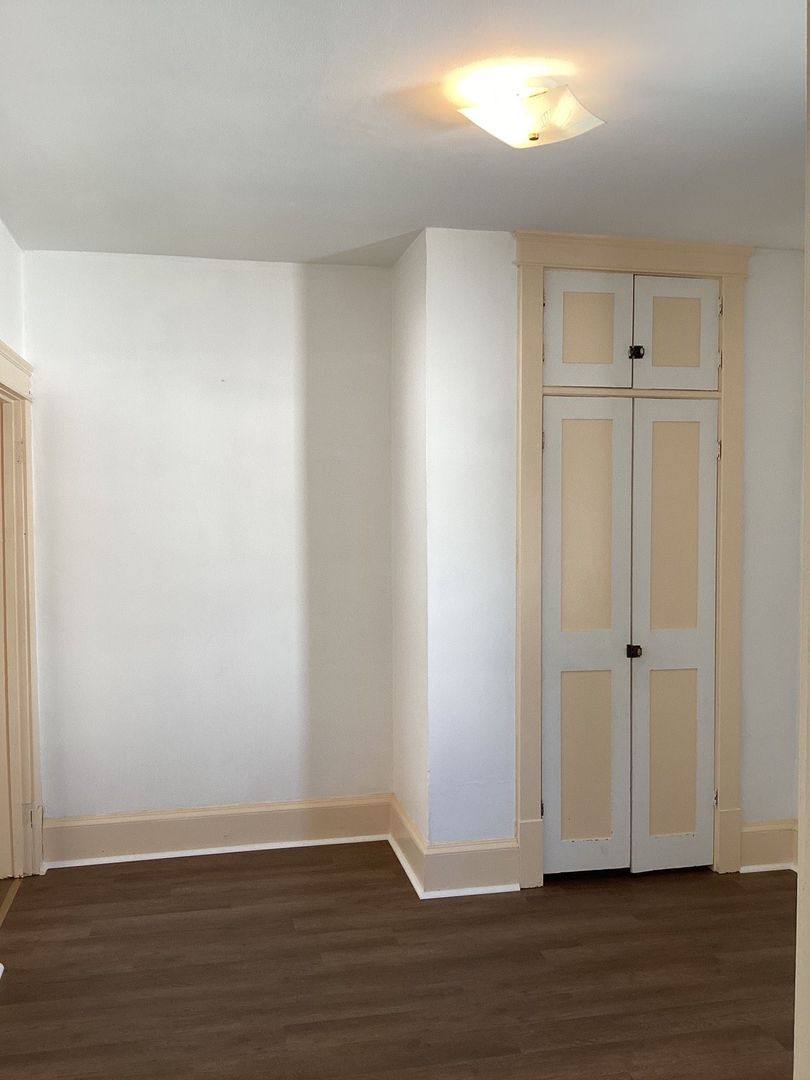 Apartment for rent at 206 Lincoln Way E, McConnellsburg, PA 17233