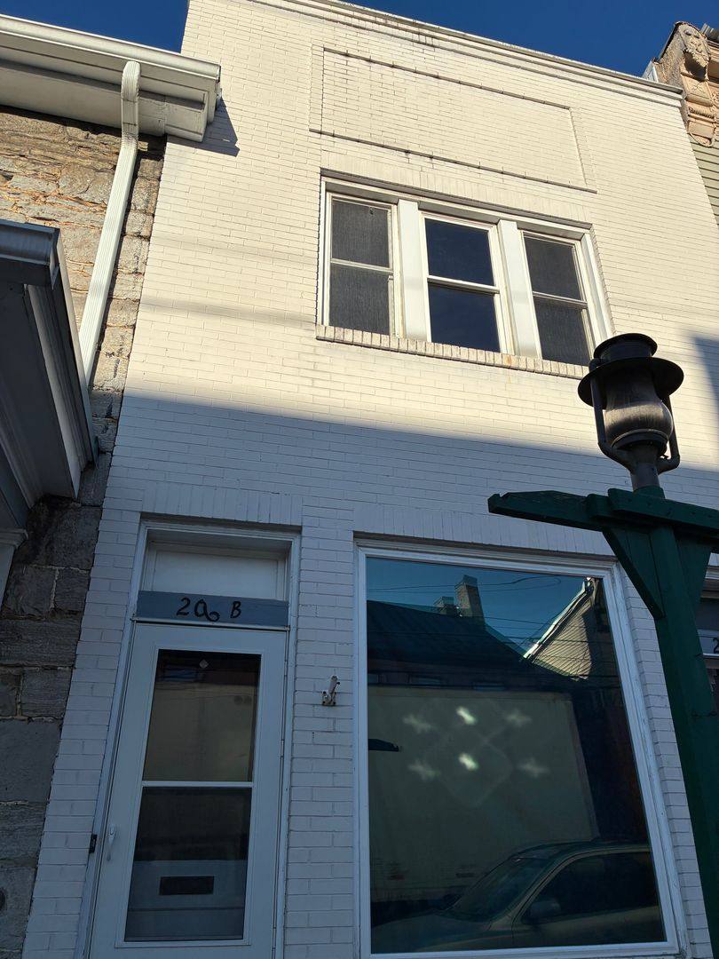 Apartment for rent at 206 Lincoln Way E, McConnellsburg, PA 17233