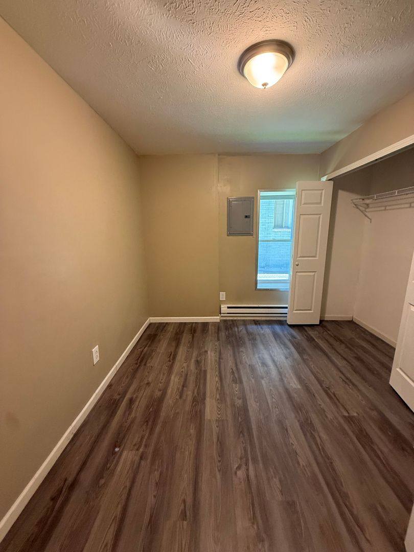 Apartment for rent at 17568-70 Lakeshore #14, Cleveland, OH 44119