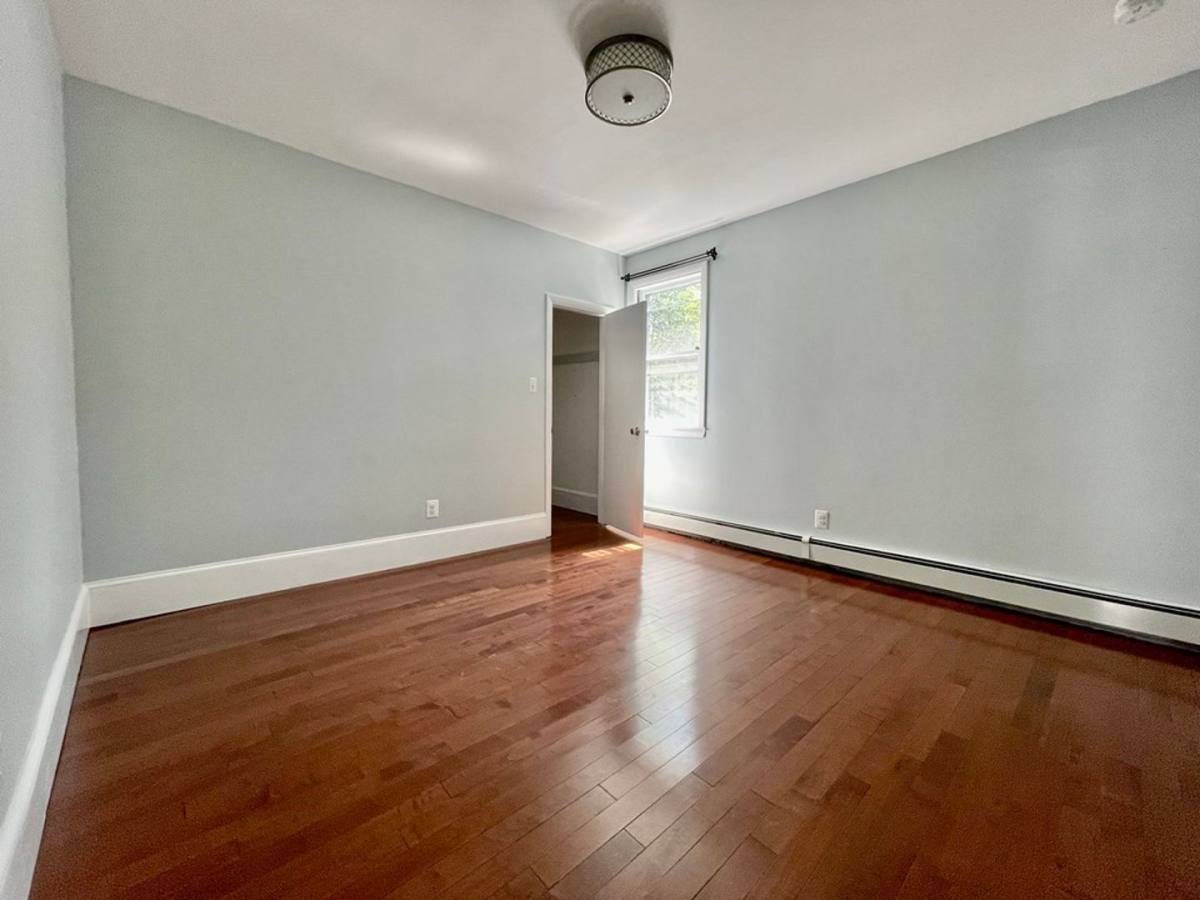 Apartment for rent at 46 Dana St, Cambridge, MA 02138