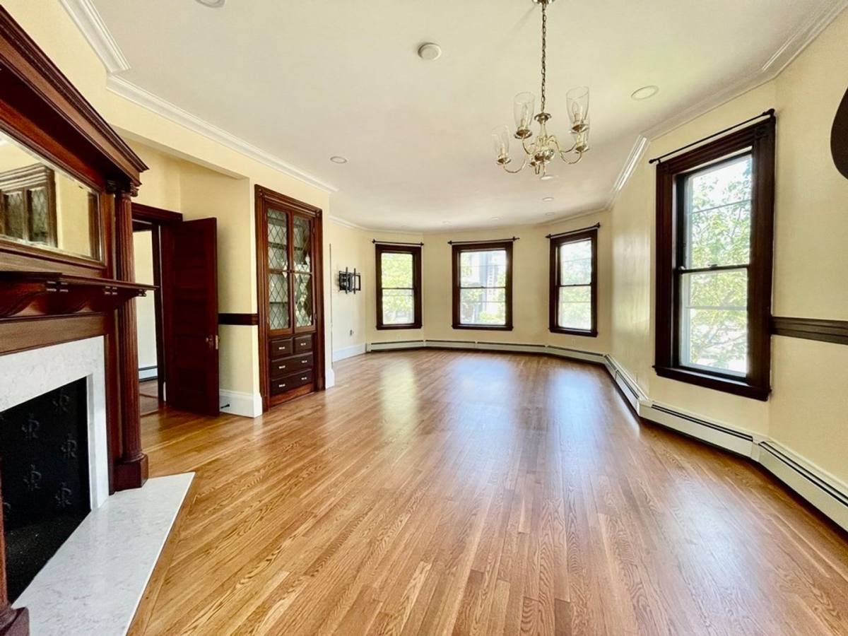 Apartment for rent at 46 Dana St, Cambridge, MA 02138
