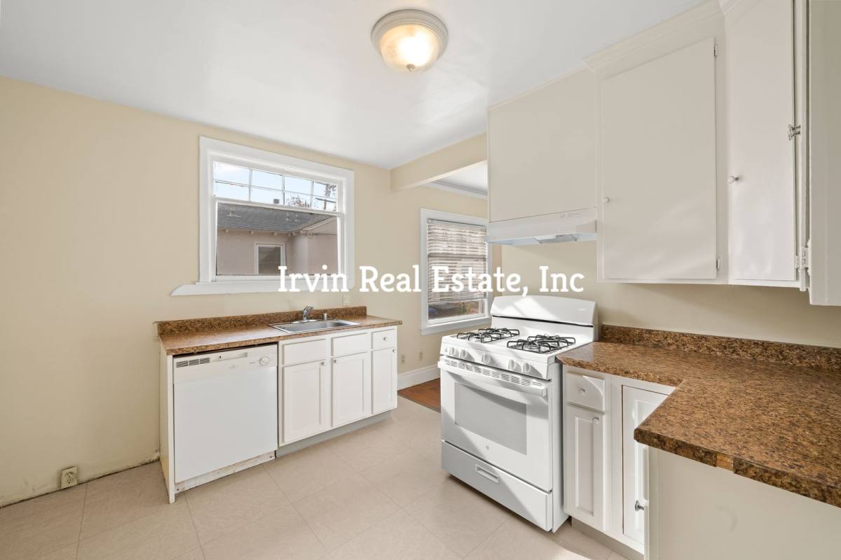 House for rent at 1353 Pine St, Pittsburg, CA 94565