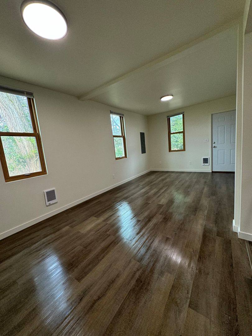 House for rent at 16025 SE Lake Holm Rd, Auburn, WA 98092