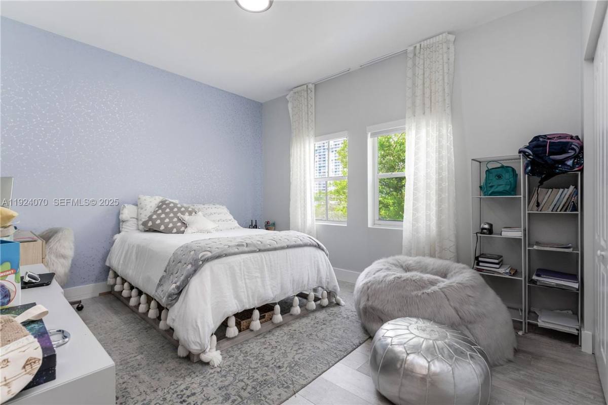 House for rent at 18460 NE 30th Ave, North Miami Beach, FL 33160