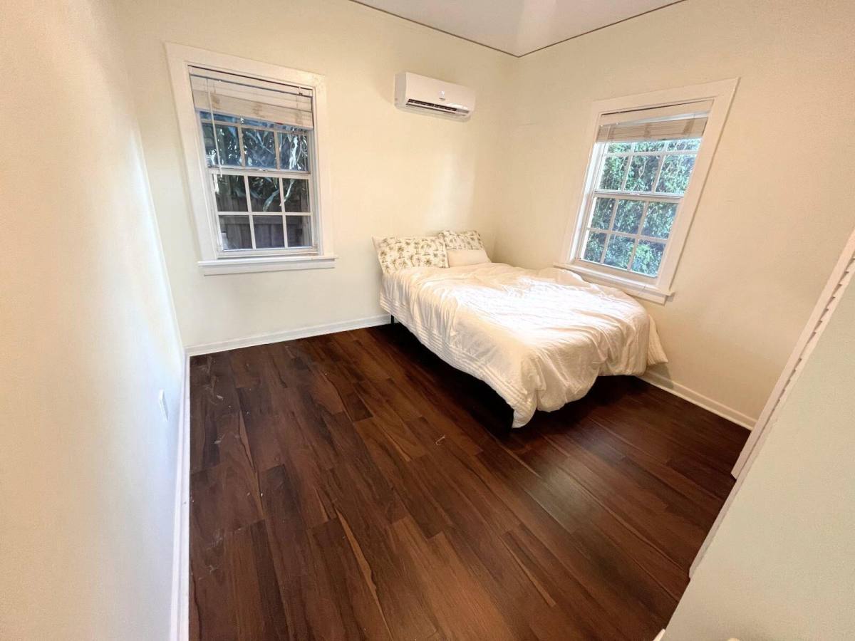 Apartment for rent at 623 Park Place, West Palm Beach, FL 33401