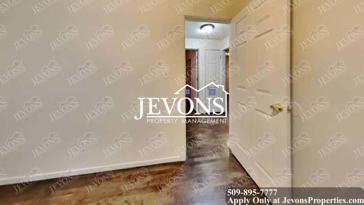 House for rent at 3571 E B St, Tacoma, WA 98404