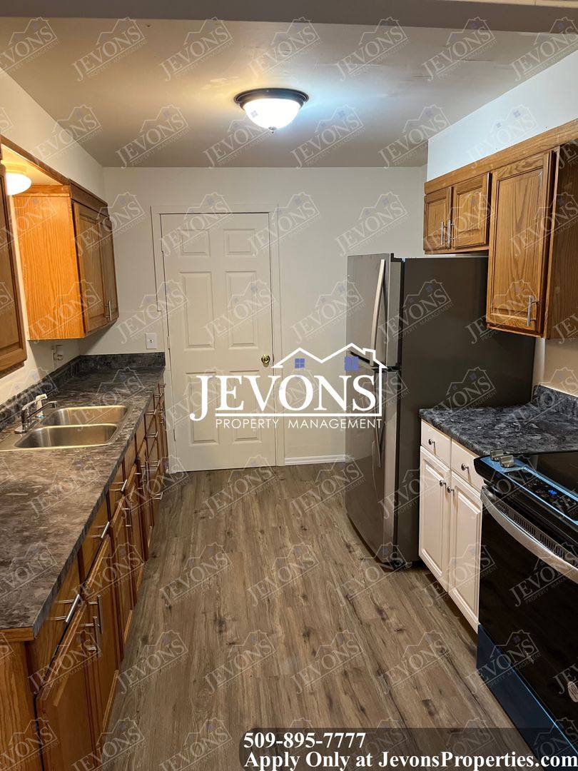 House for rent at 3571 E B St, Tacoma, WA 98404
