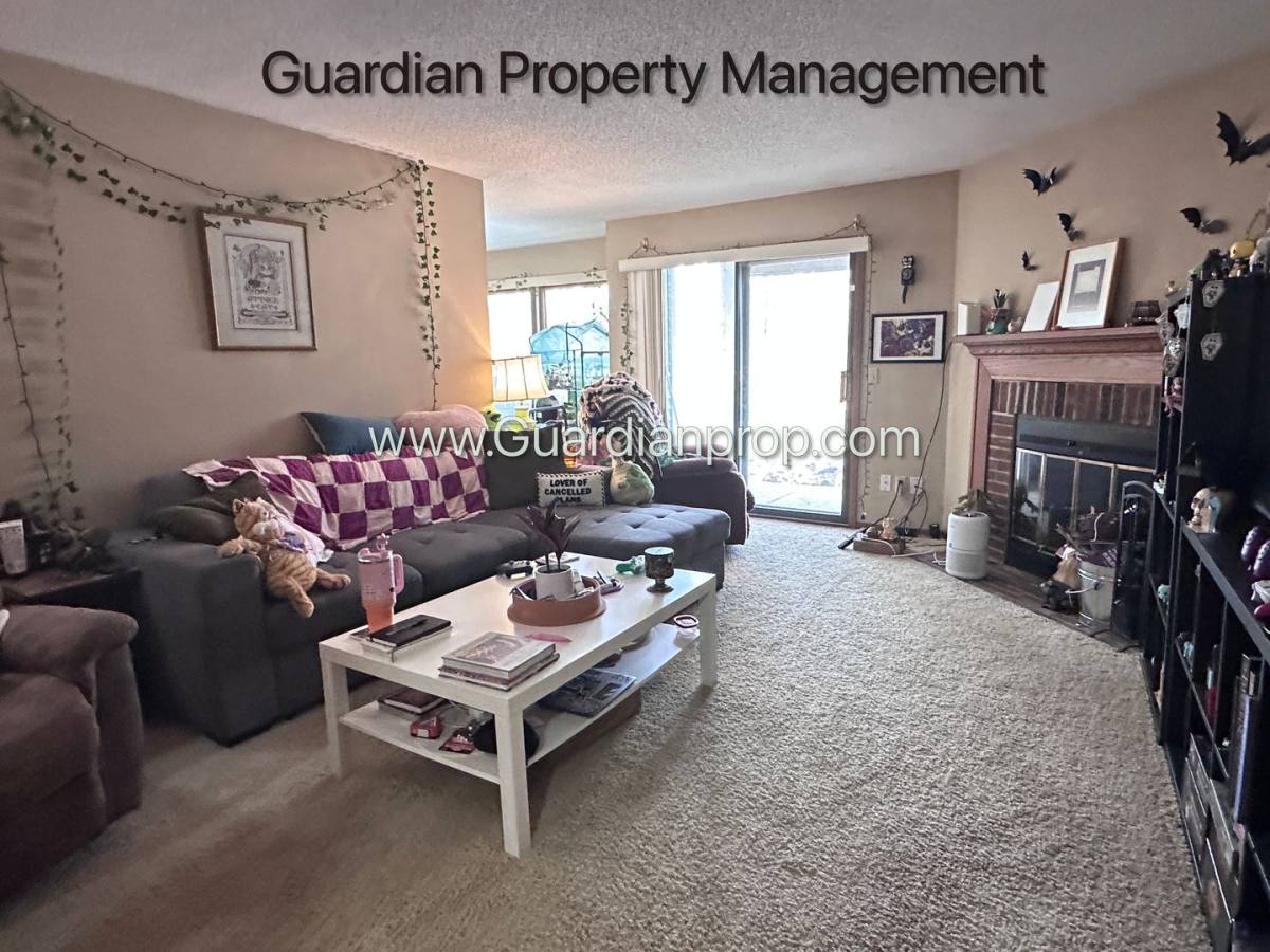 Townhouse for rent at 15800 26th Ave N, Minneapolis, MN 55447