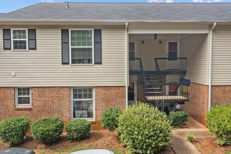 Condo for rent at 4605 Coronado Dr #Q, Charlotte, NC 28212