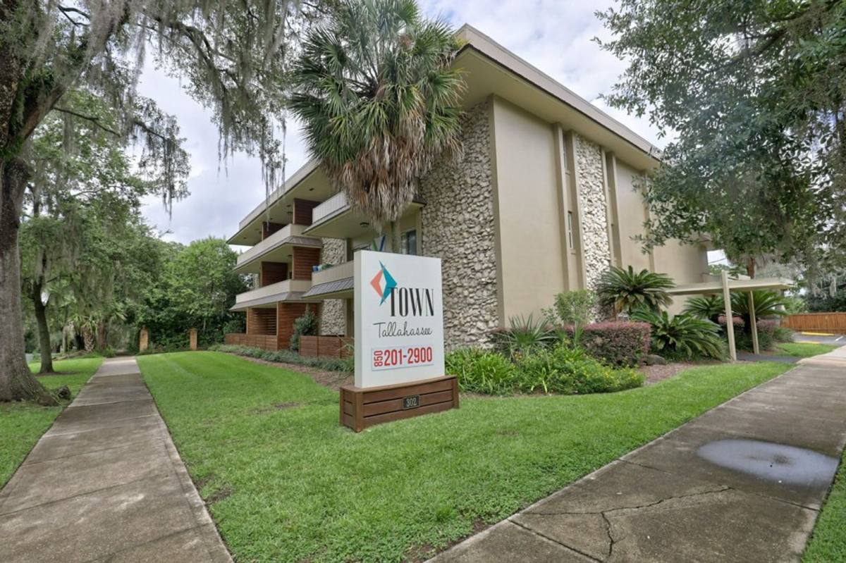 Apartment for rent at 302 E Georgia St, Tallahassee, FL 32301